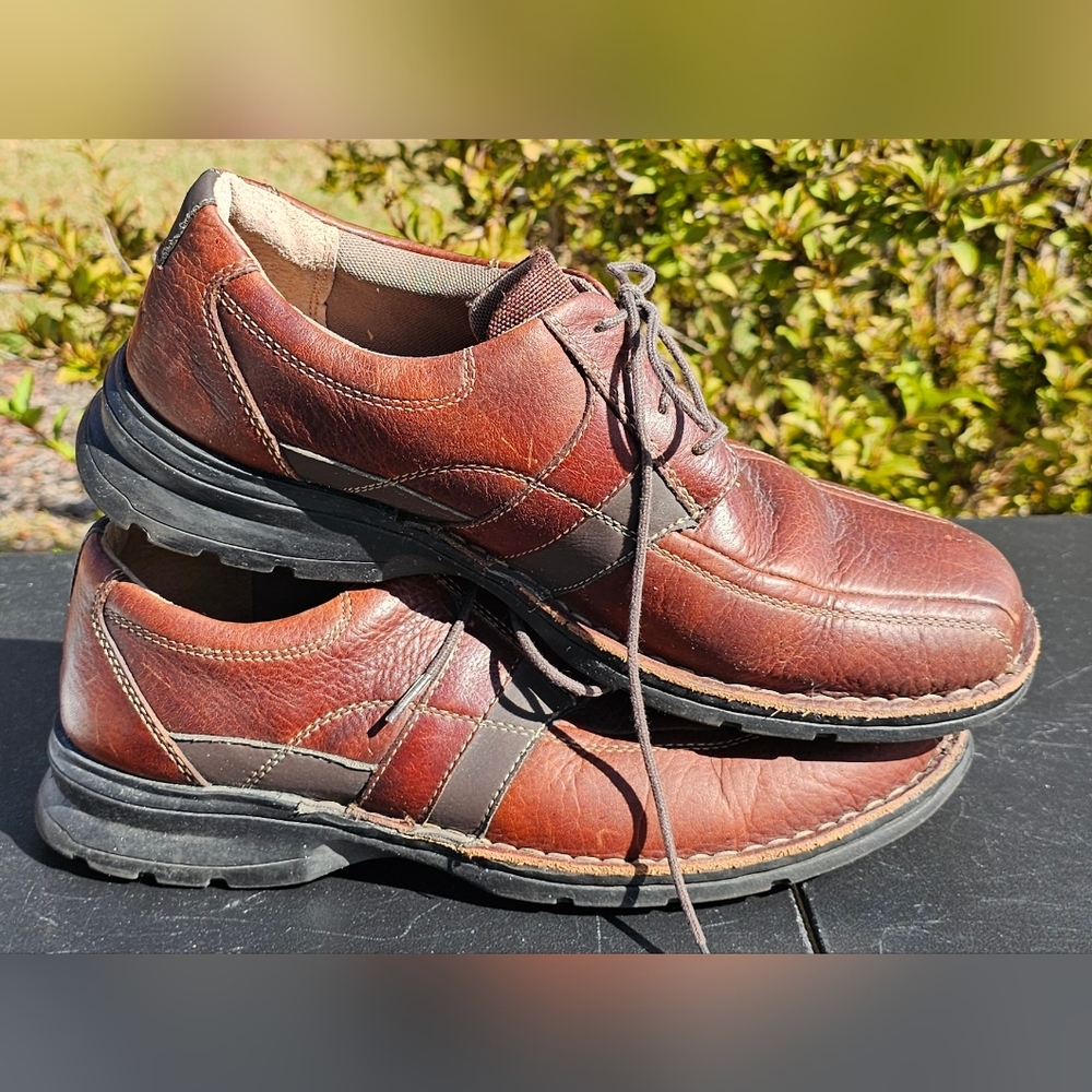 Clarks casual leather dress shoes‎ brown  Size 11 M